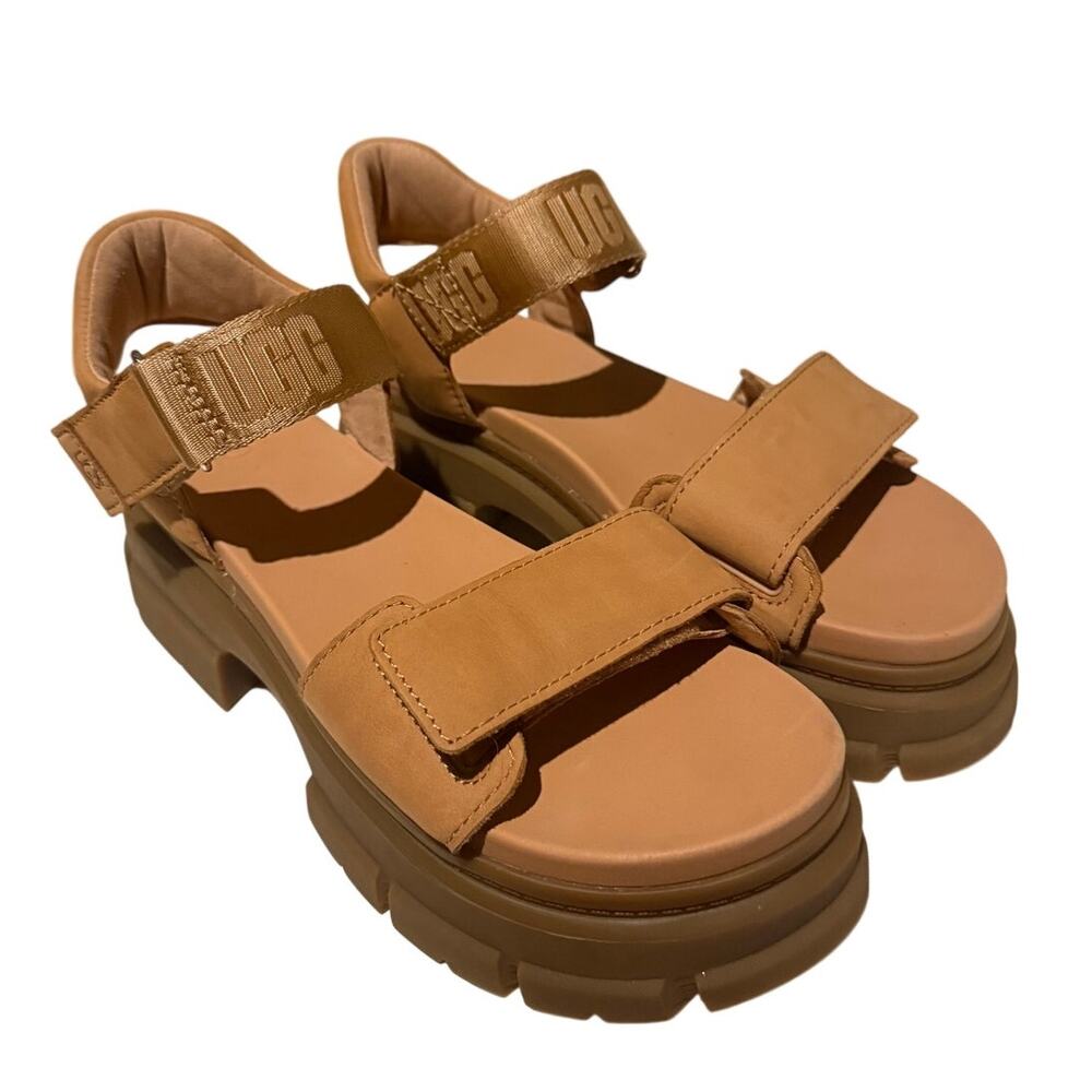 UGG Ashton Ankle Sandal Women's Sz. 9